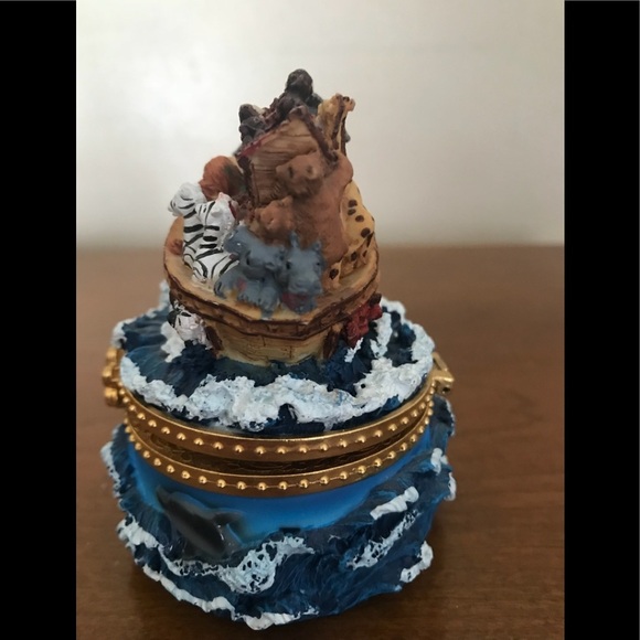 Rare Vintage 1970’s Noah’s Ark Mini Trinket Box - Picture 5 of 8